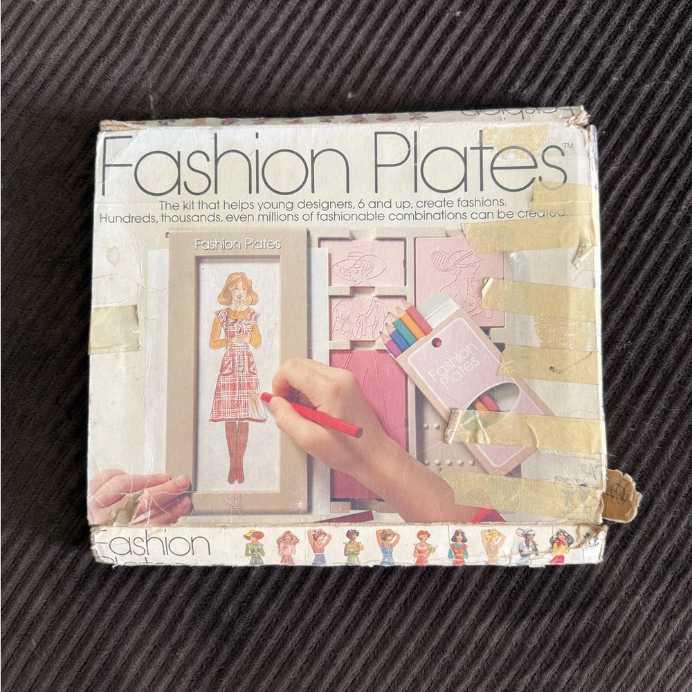 Vintage 1978 Tomy Fashion Plates set